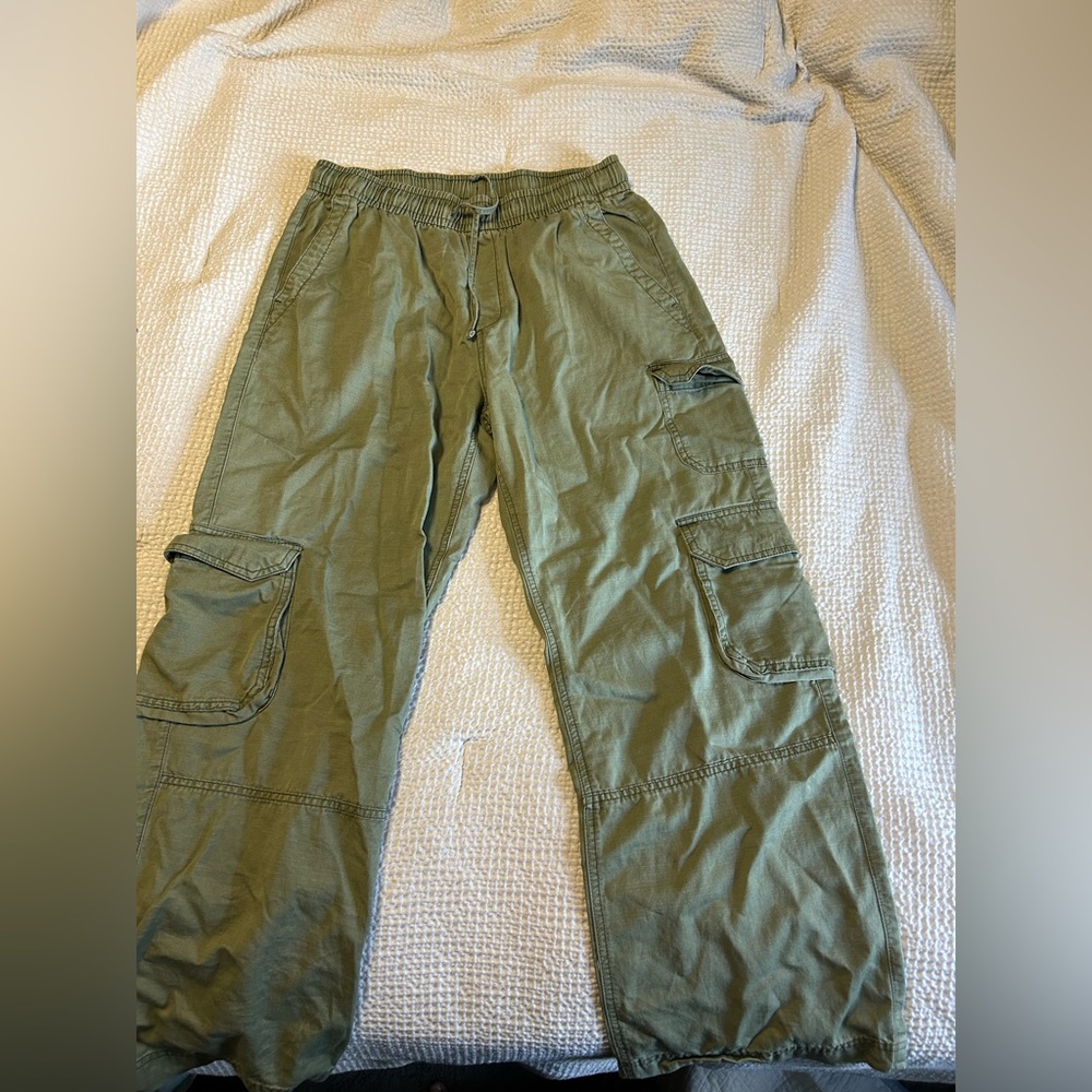 Old Navy women’s linen cargo pants